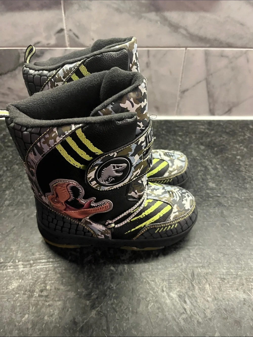 Boys JURASSIC WORLD SNOW LIGHT UP BOOTS